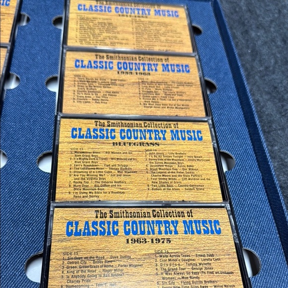 Smithsonian Collection of Classic Country Music Box Set - Picture 9 of 10